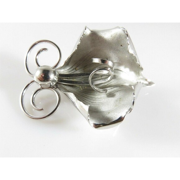 Bond Boyd Brushed & Polished Sterling Silver Orchid Brooch 2 1/8" x 1 1/2" - Picture 4 of 10